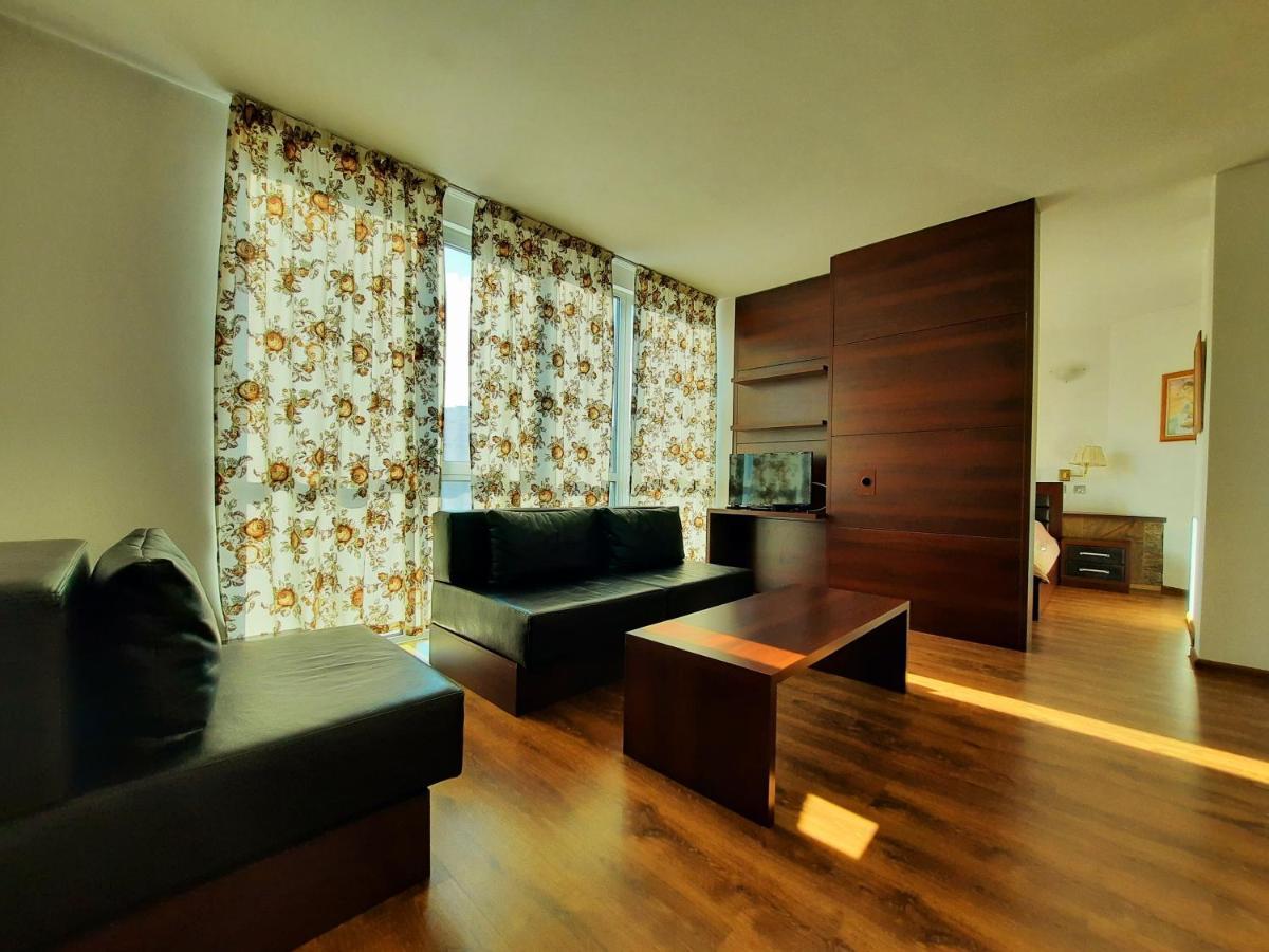 Hotel City Pleven Exterior foto