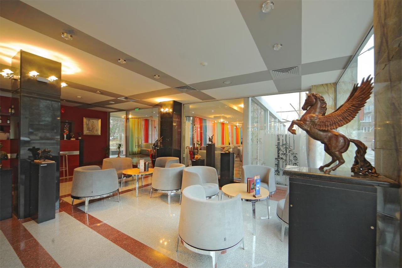 Hotel City Pleven Exterior foto